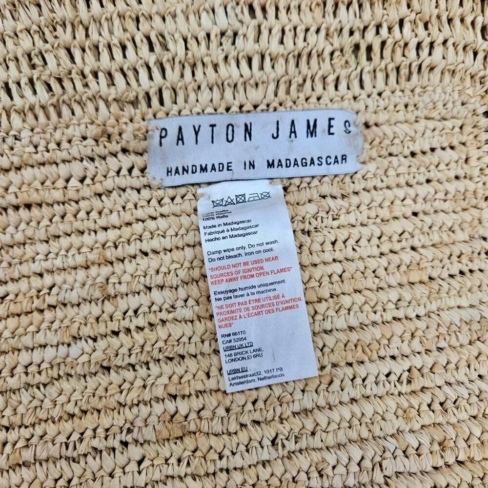 NWOT Payton James Aura Raffia Table Runner 14x56 Beige Scallop Edge